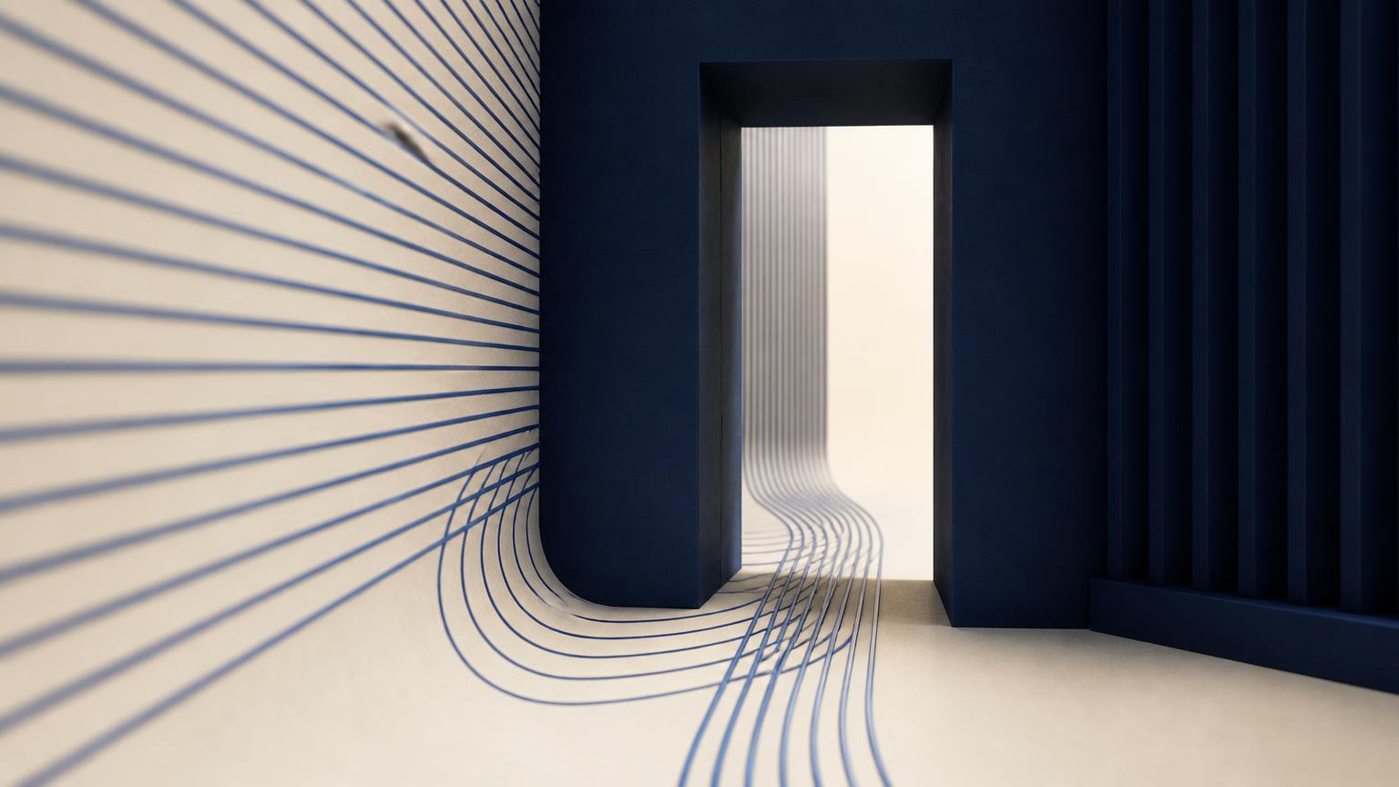 Fines lignes cobalt traversant une ouverture bleu nuit vers une lumière ivoire.